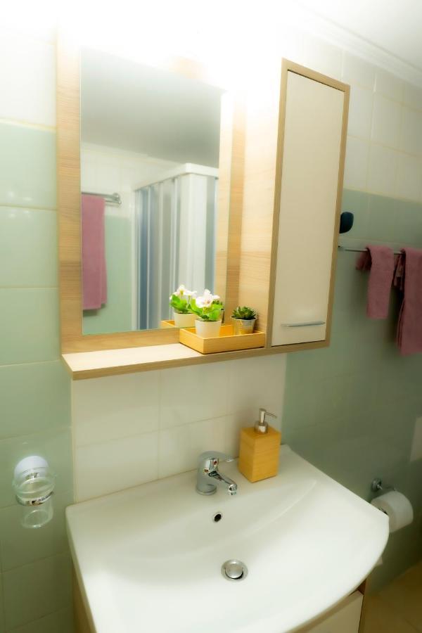 Myrtle, City Center Renovated Apartment Athen Exterior foto